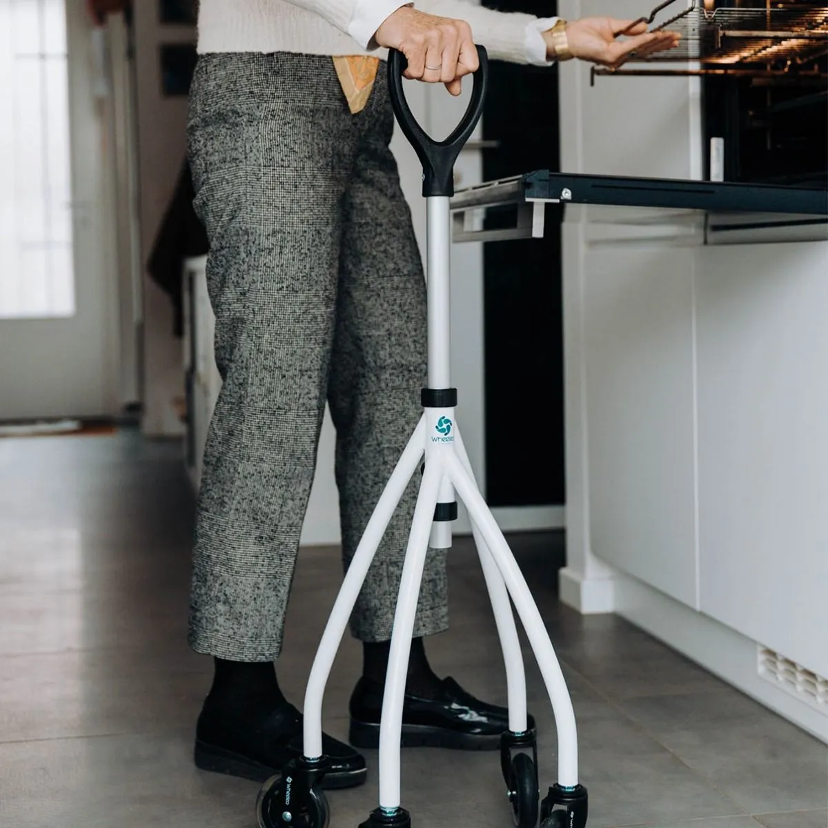 Wheeleo - Le déambulateur à une main – Image 4